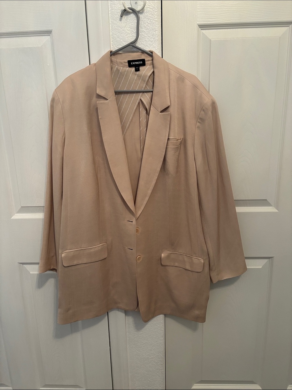 Express Women’s Light Beige Blazer - Relaxed Tailored Sport Coat